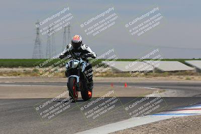 media/Jul-22-2022-TrackDaz (Fri) [[ca4971259a]]/Group B/130pm (Wheelie Bump)/